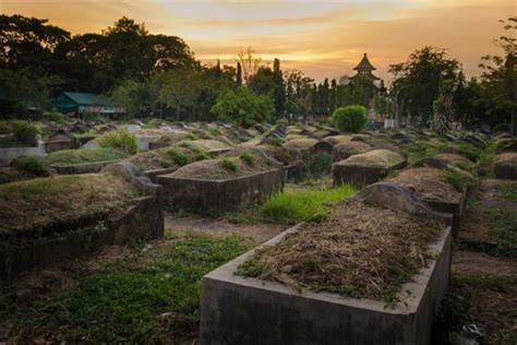 夢到墓地 解夢|周公解夢